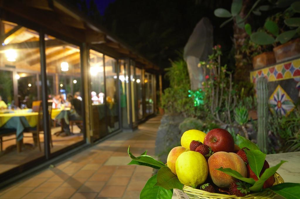 Hotel Borgo Verde Катания Экстерьер фото